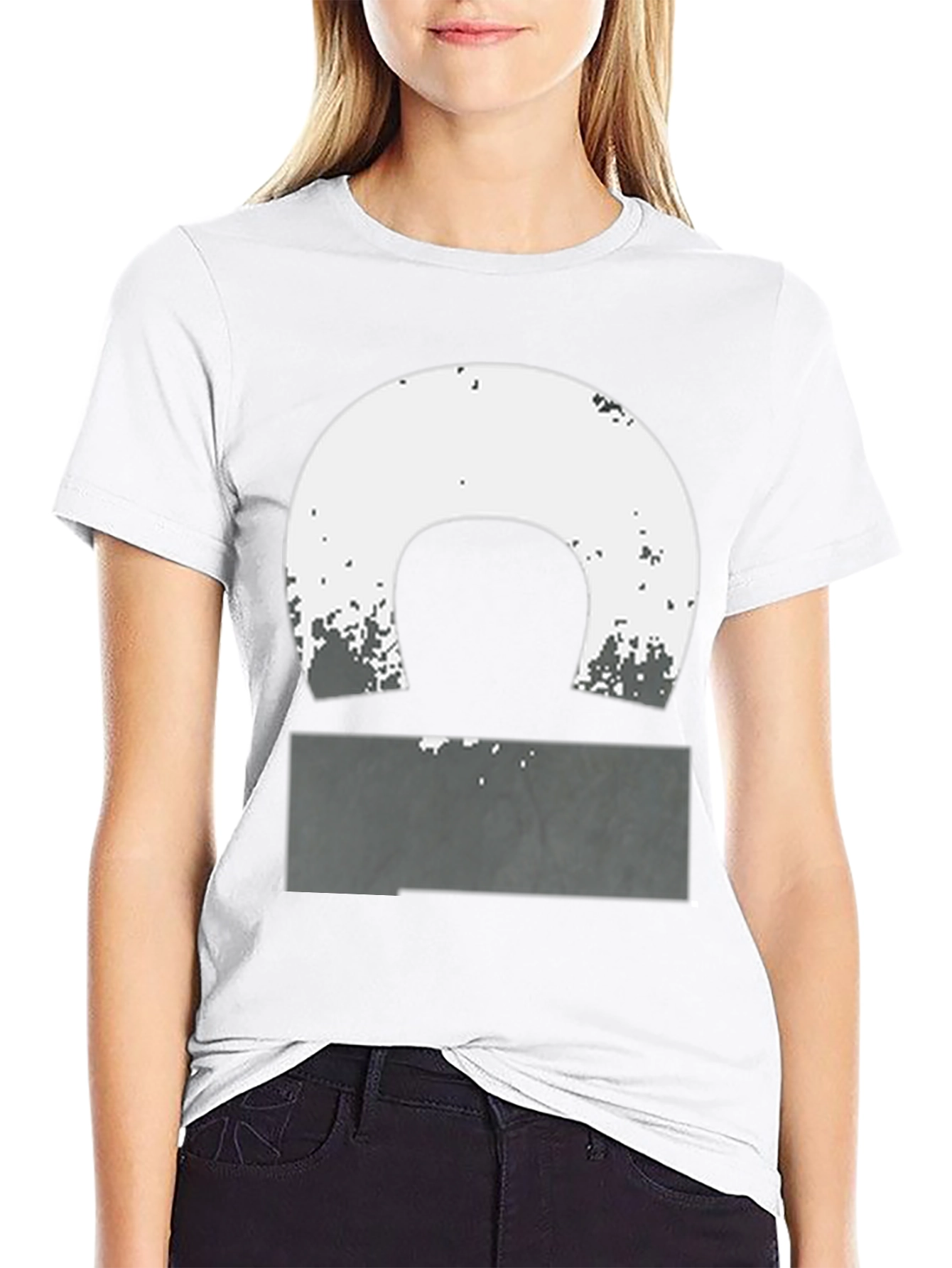 Abstract Graphic Tee - Modern Casual Wear