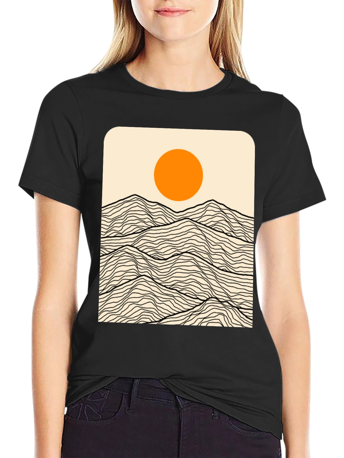 Minimalist Mountain Sun Graphic Tee - Black
