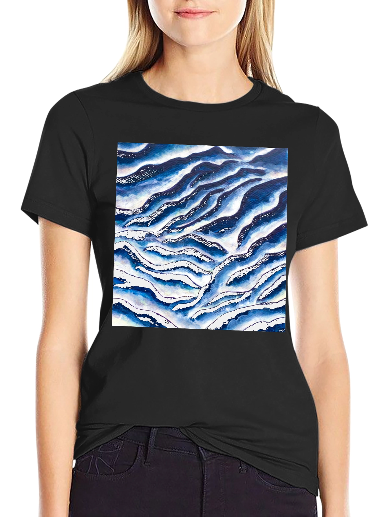 Abstract Wave Print Tee - Stylish Casual Wear