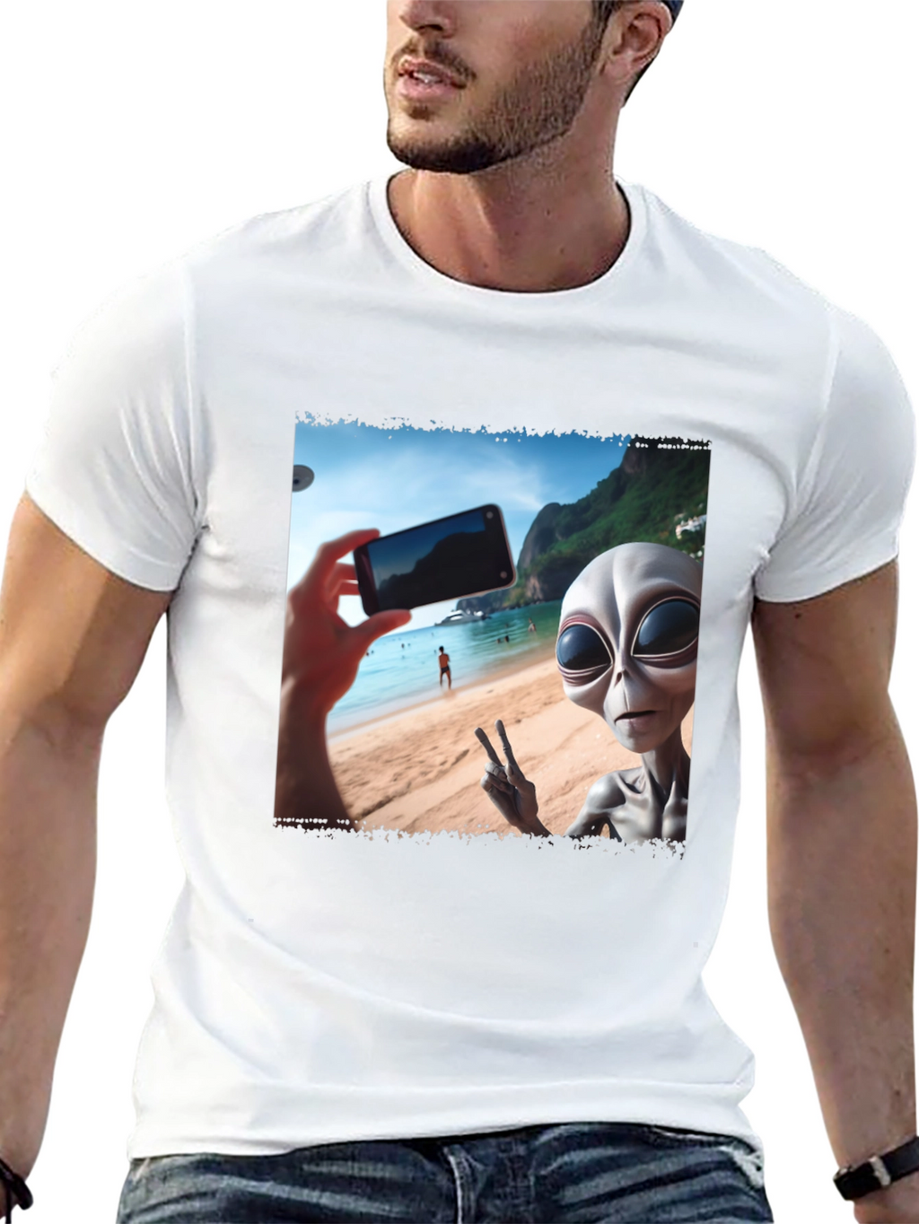 Alien Selfie T-Shirt - Beach Vacation