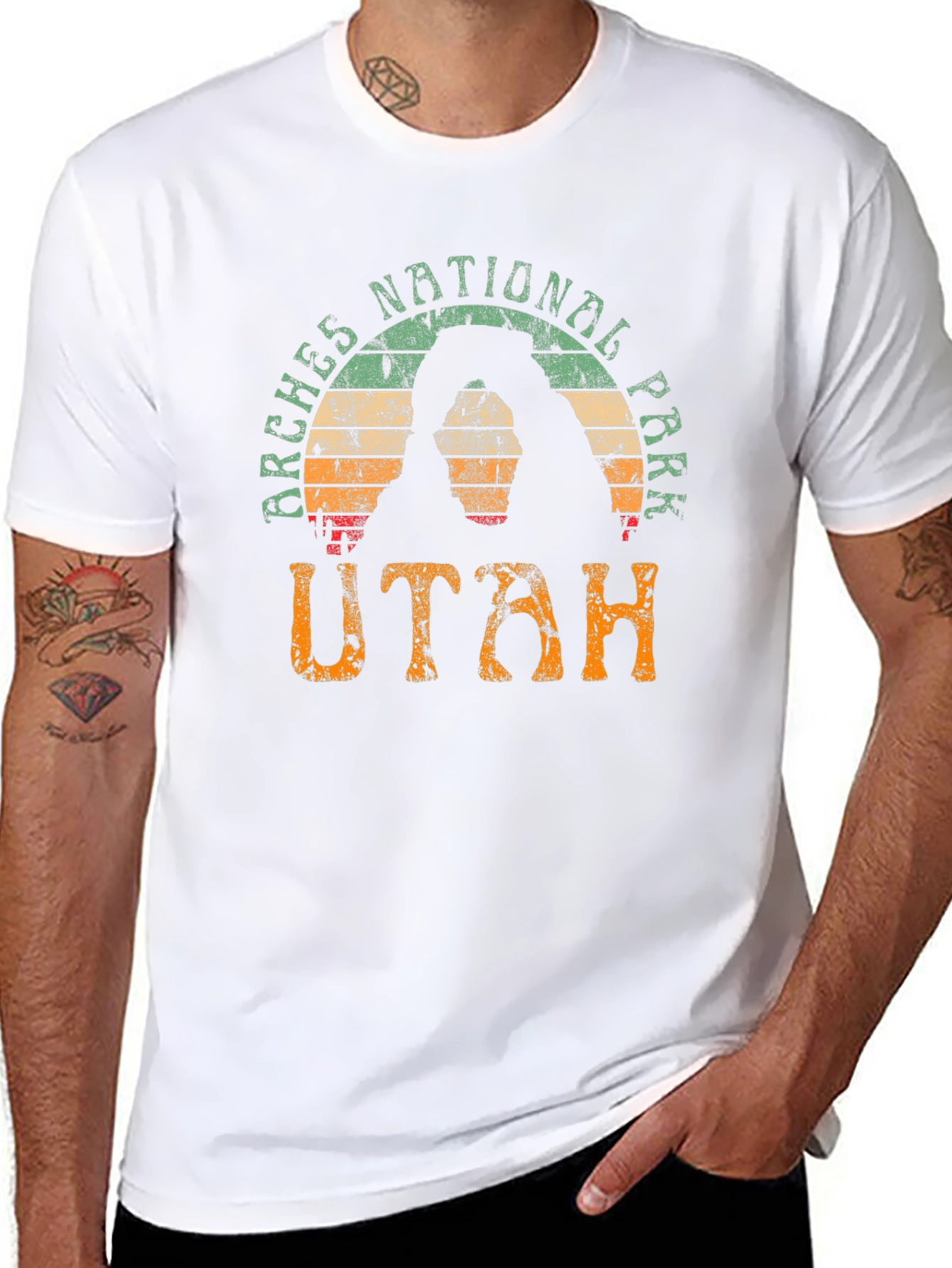 Arches National Park Utah Retro T-Shirt
