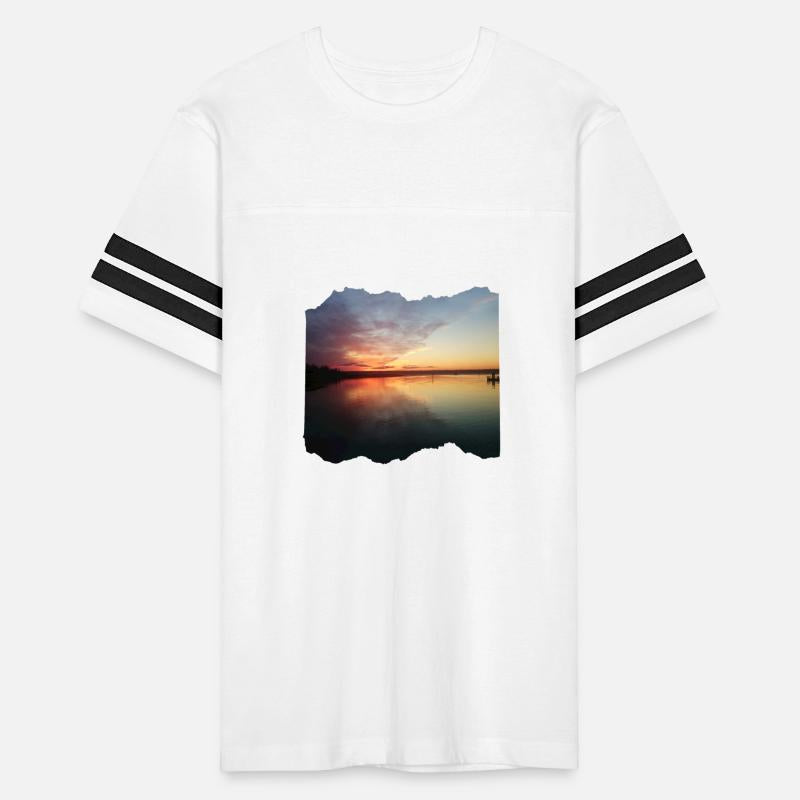 Beautiful photography of ocean waves and sunset