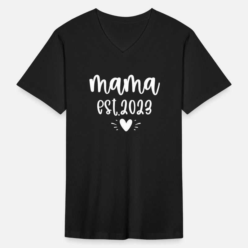 Future mom Pregnancy announcement est 2023