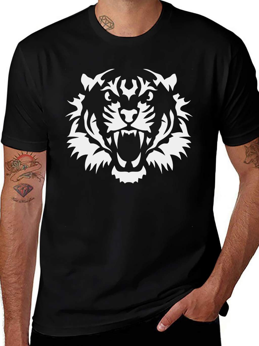 Bold Tiger Graphic Tee - Black
